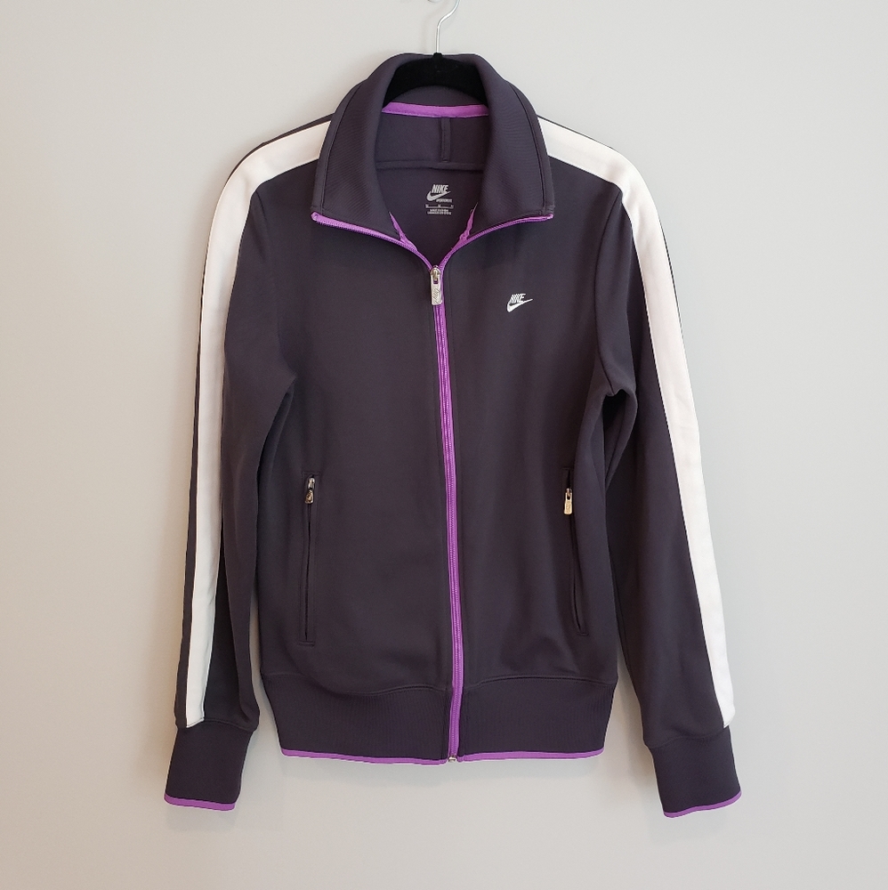 Nike Sportswear Zip-Up Gray Jacket, Medium